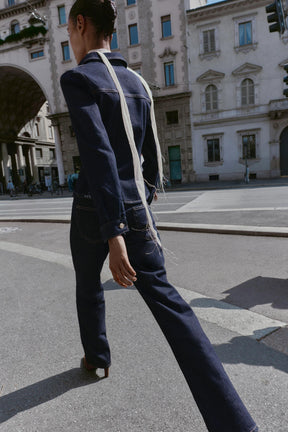 FITTED DENIM SHIRT