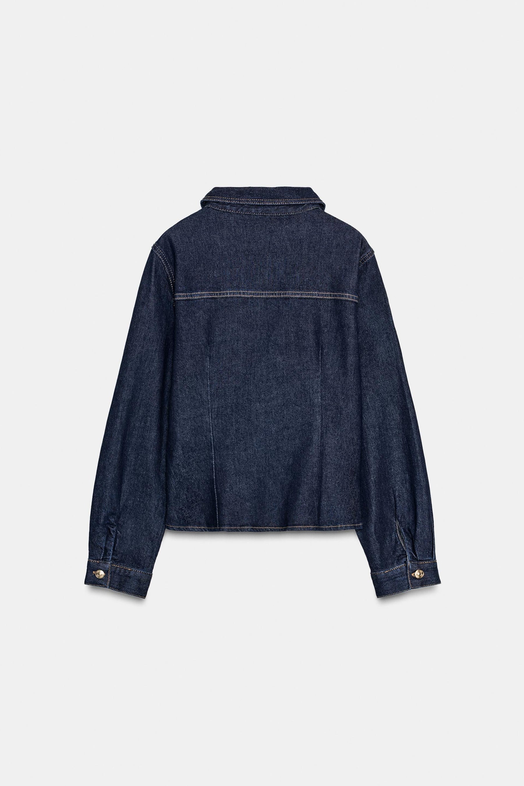FITTED DENIM SHIRT