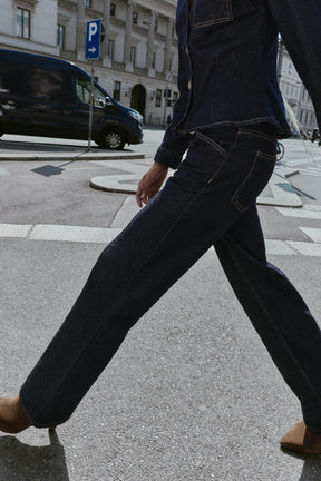 Slim Mid-Waist Belted Jeans