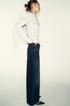 Wide-leg high-waist jeans