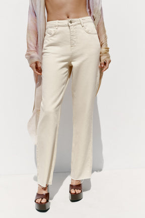 STRAIGHT ANKLE HIGH-WAIST JEANS