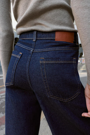 Wide-Leg High-Waist Jeans