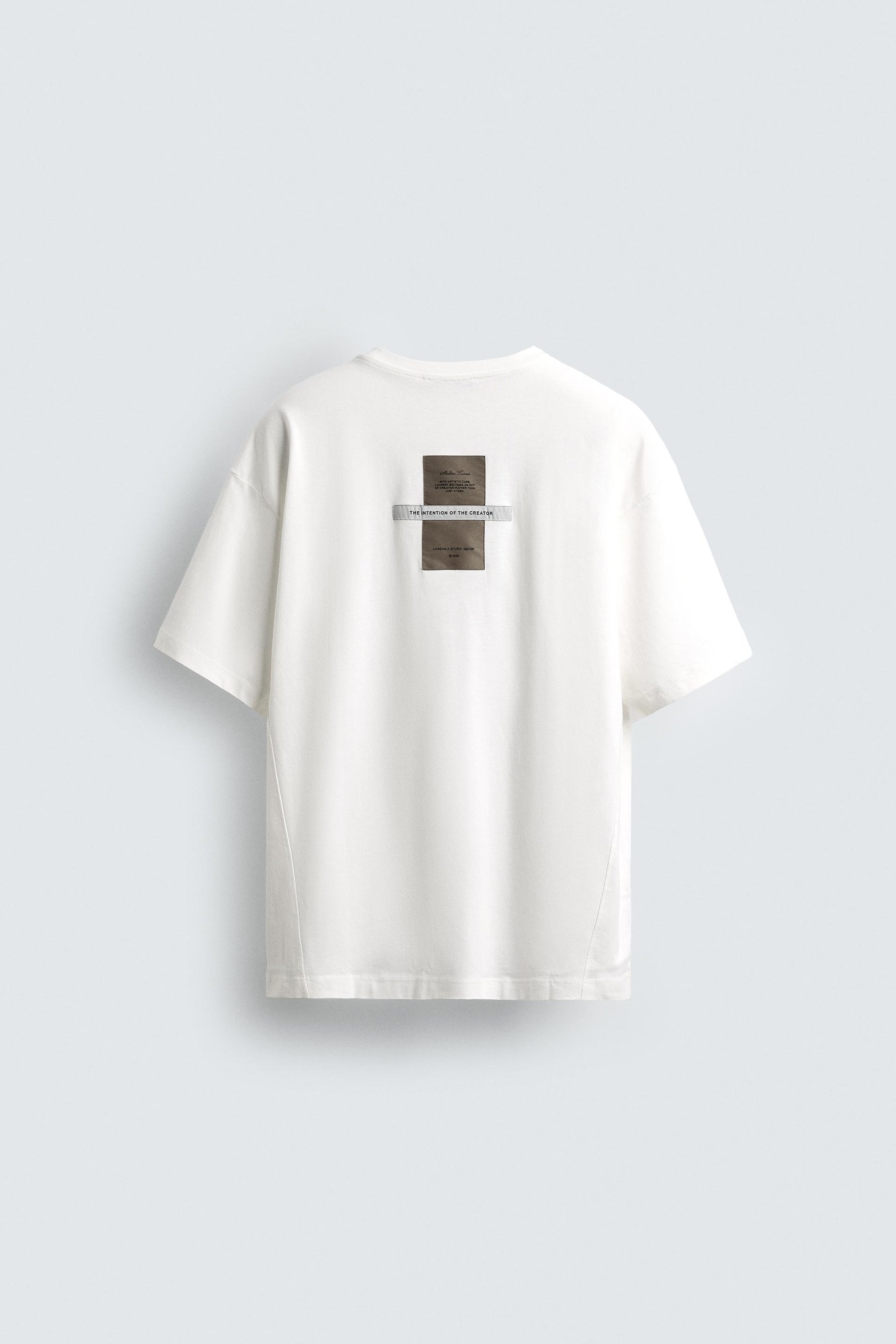 T-SHIRT WITH CONTRAST LABELS - Image 6