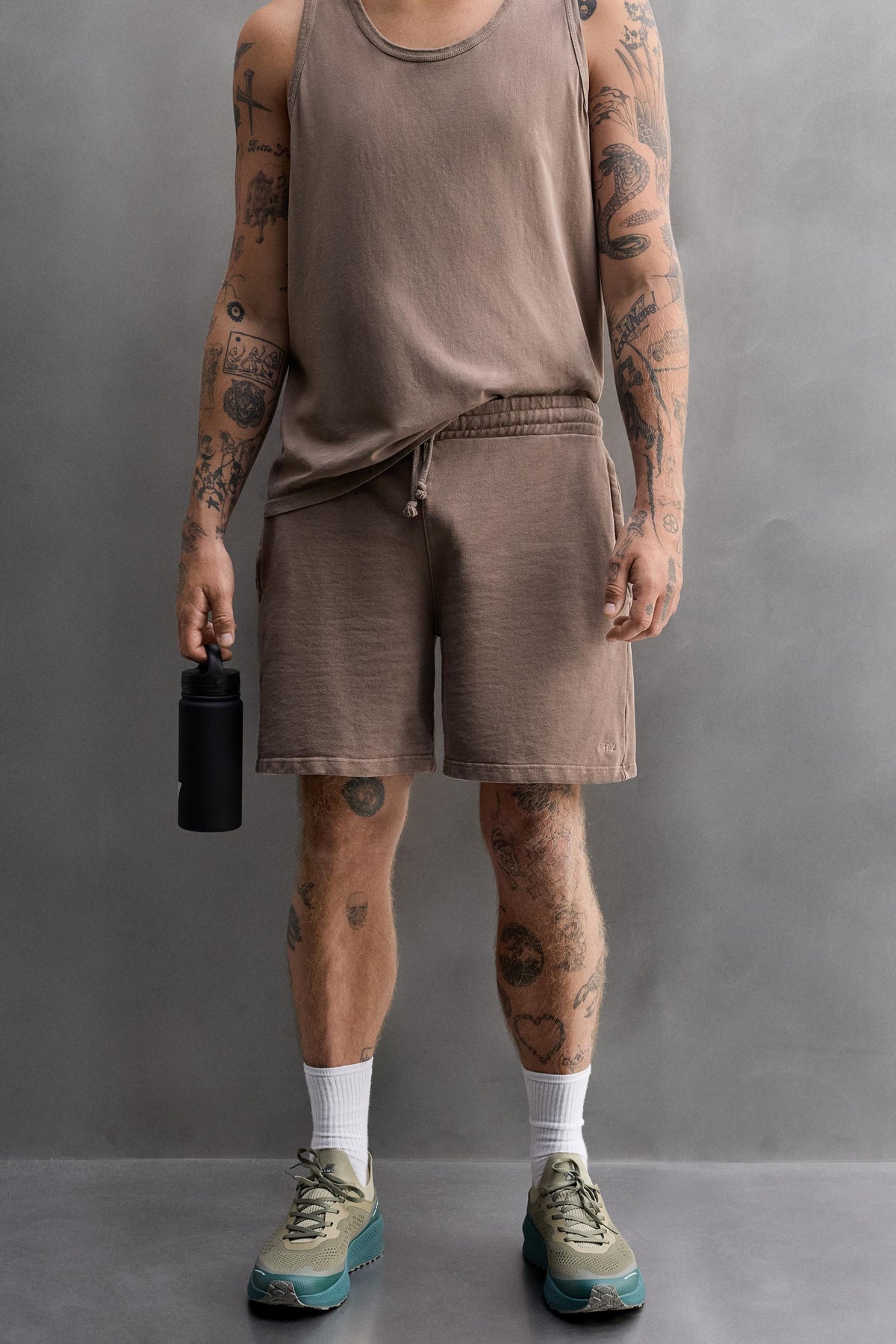 JOGGER SHORTS - Image 2