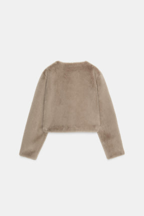 Kurze Jacke aus Kunstpelz