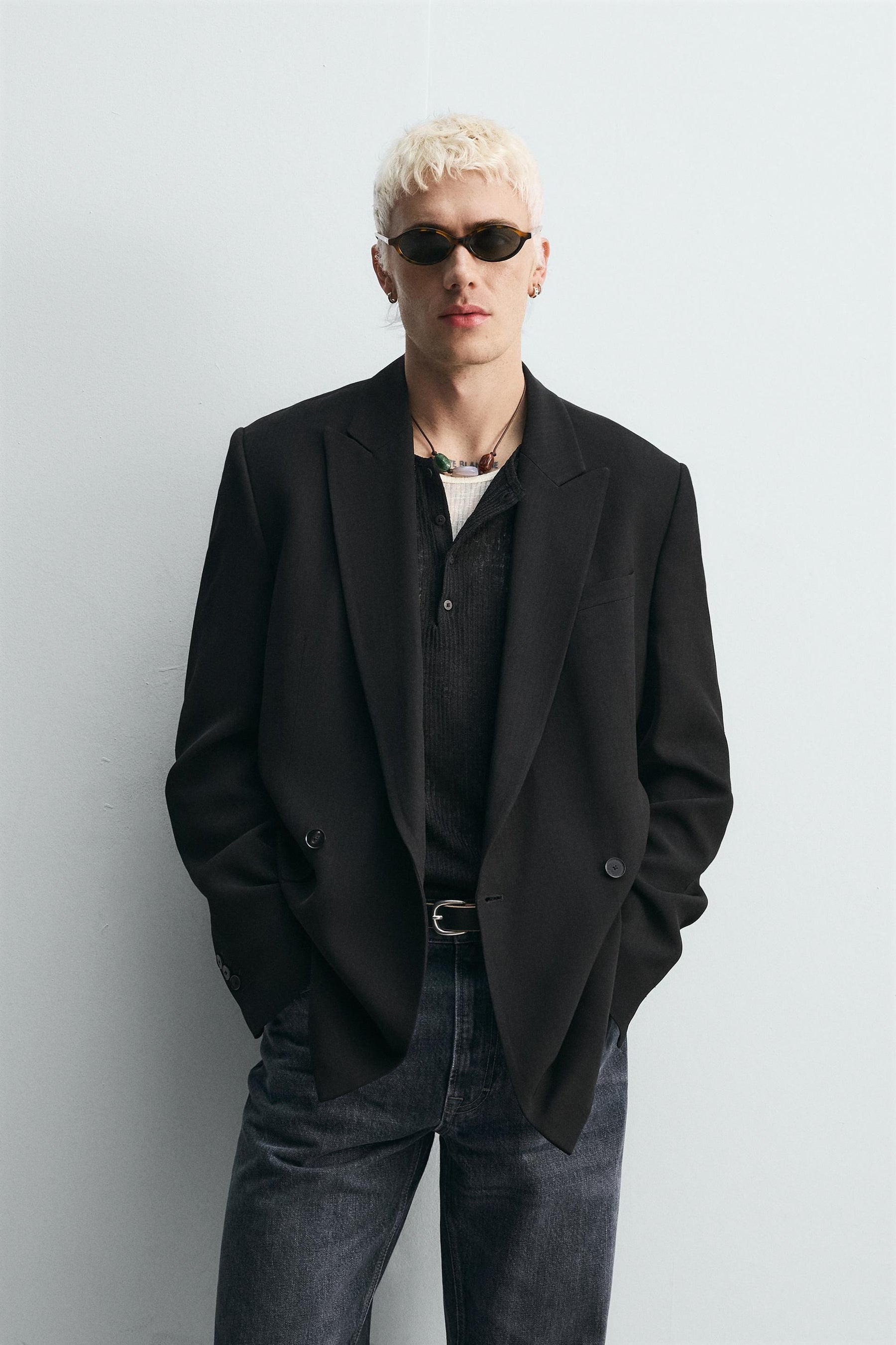 LIMITED EDITION SUIT BLAZER - Image 2