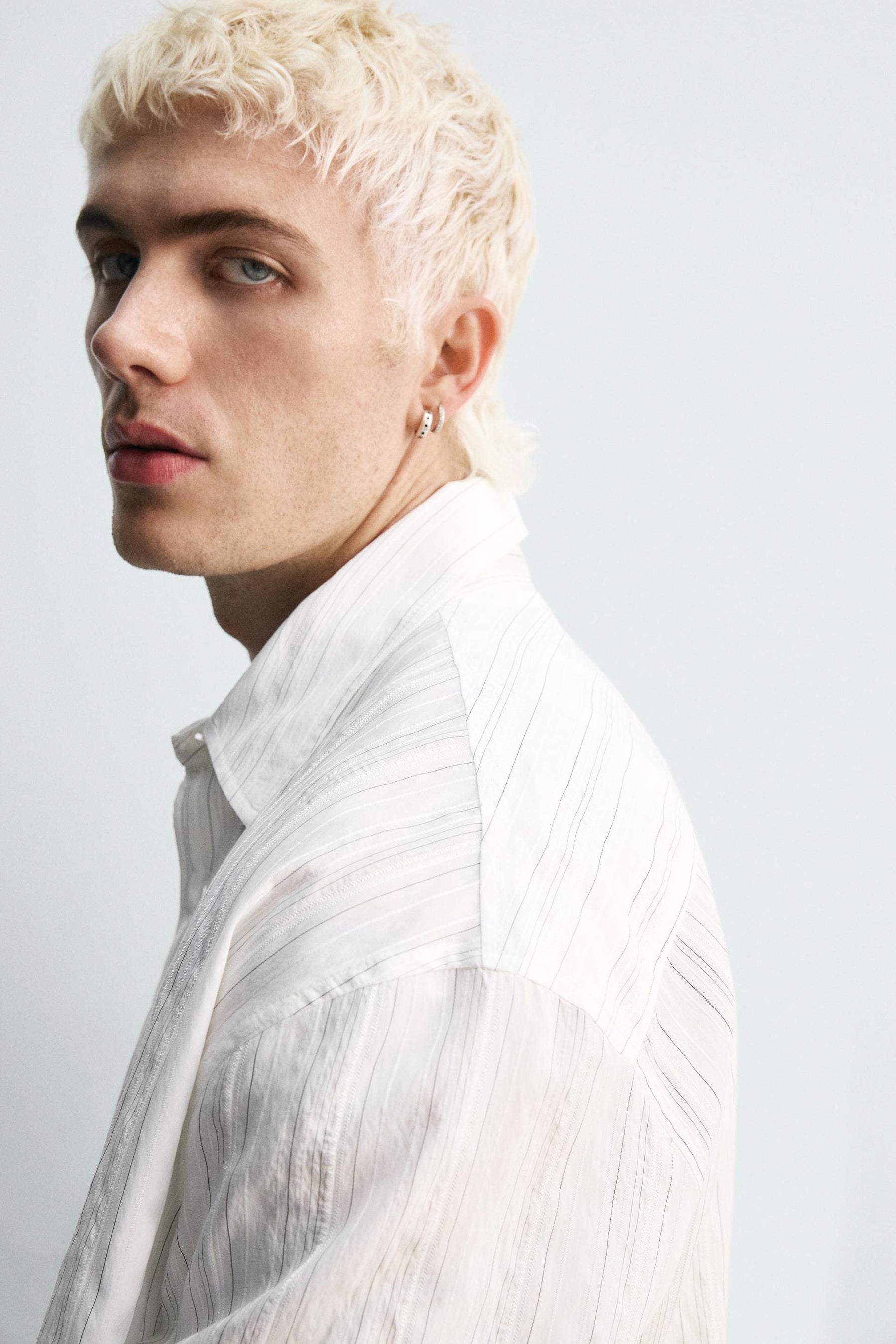 STRIPED FLOWING SHIRT - Image 6