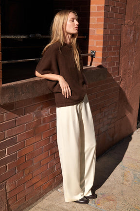 STRICKPULLOVER MIT WEITEN ÄRMELN