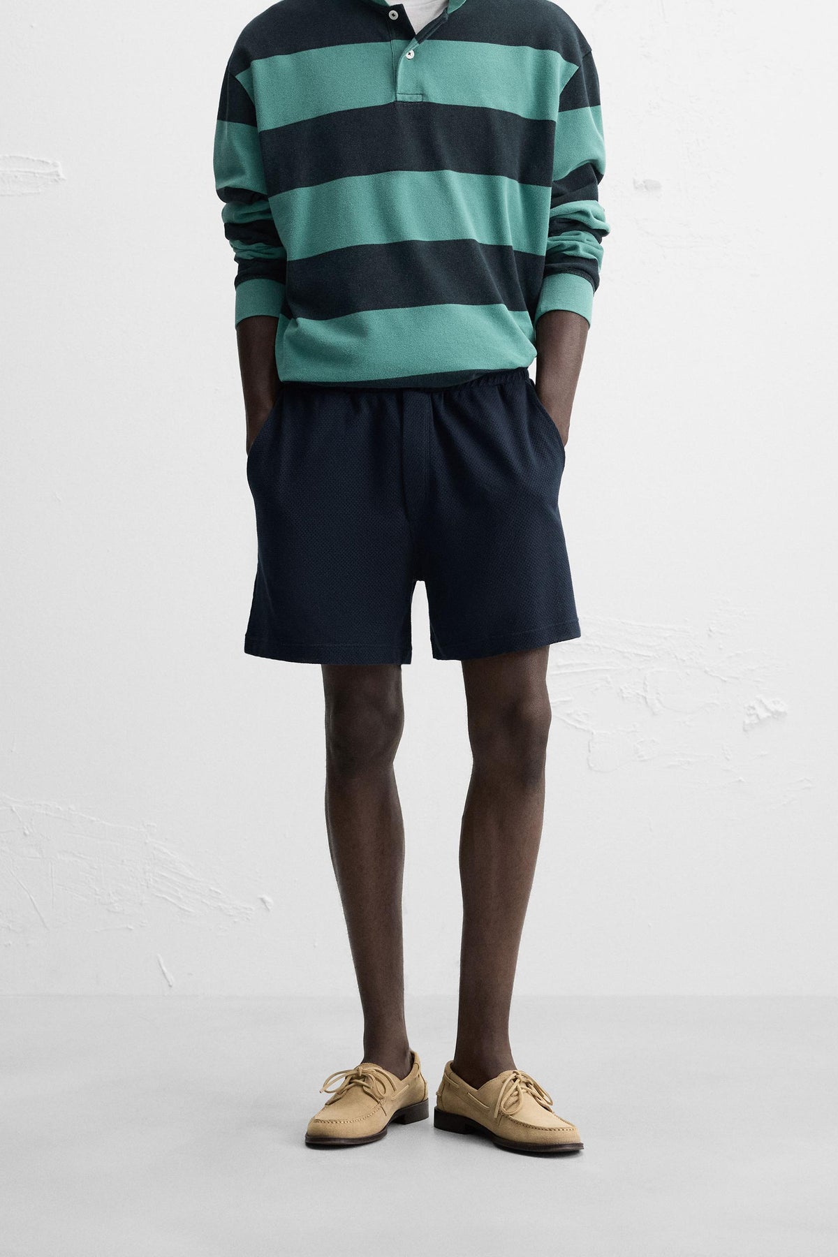 TEXTURED RELAXED FIT BERMUDA SHORTS - Image 2