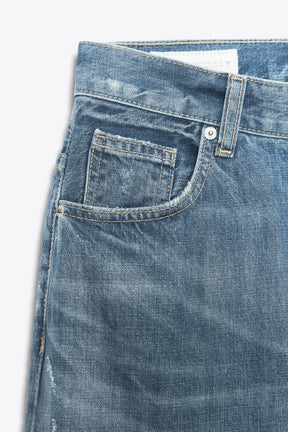 Straight Wide High-Waist Jeans