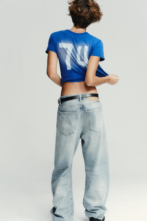 Oversized mid-waist jeans