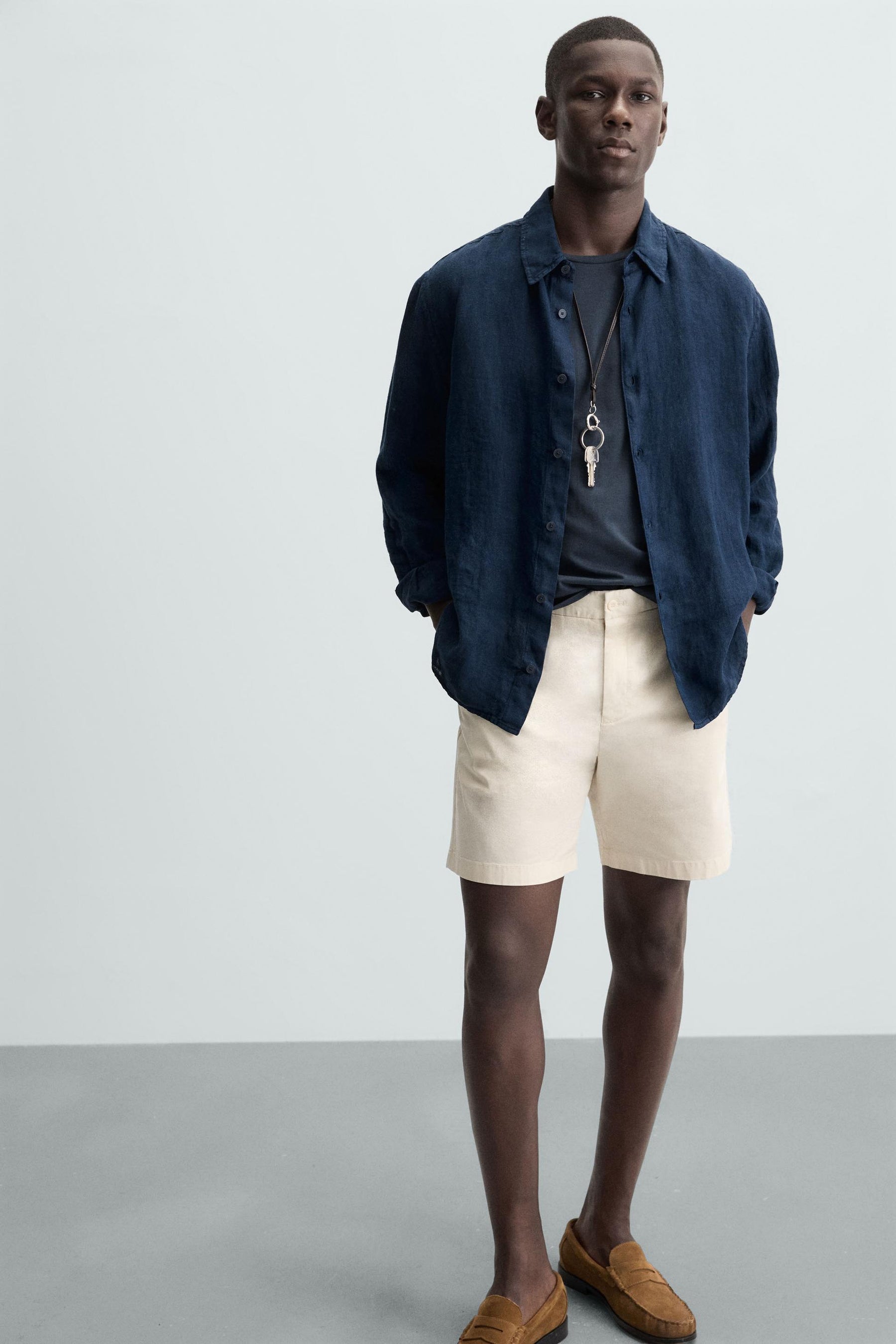 PLEATED REGULAR FIT BERMUDA SHORTS - Image 5
