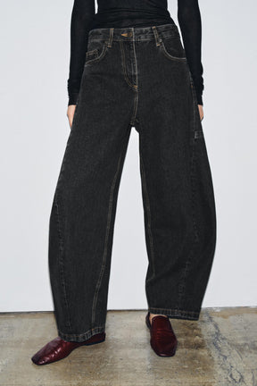 Barrel Mid-Waist Jeans