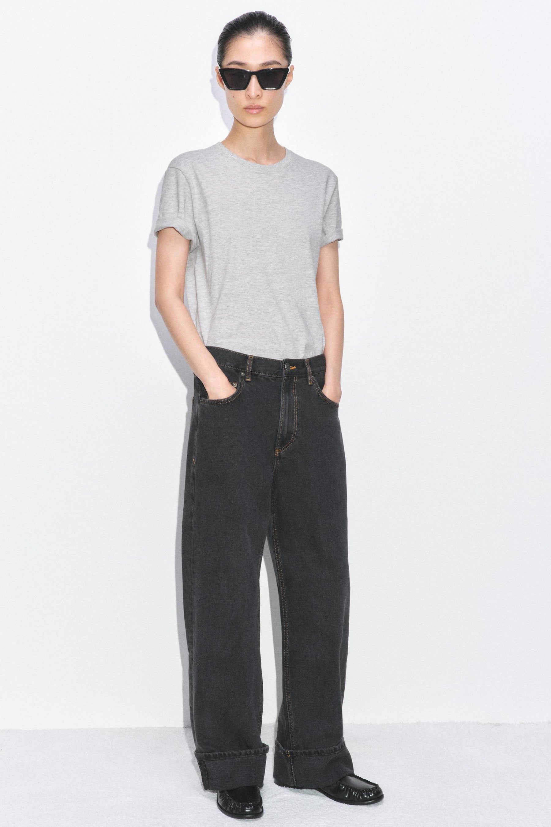 Baggy-Jeans mit mittelhohem Bund