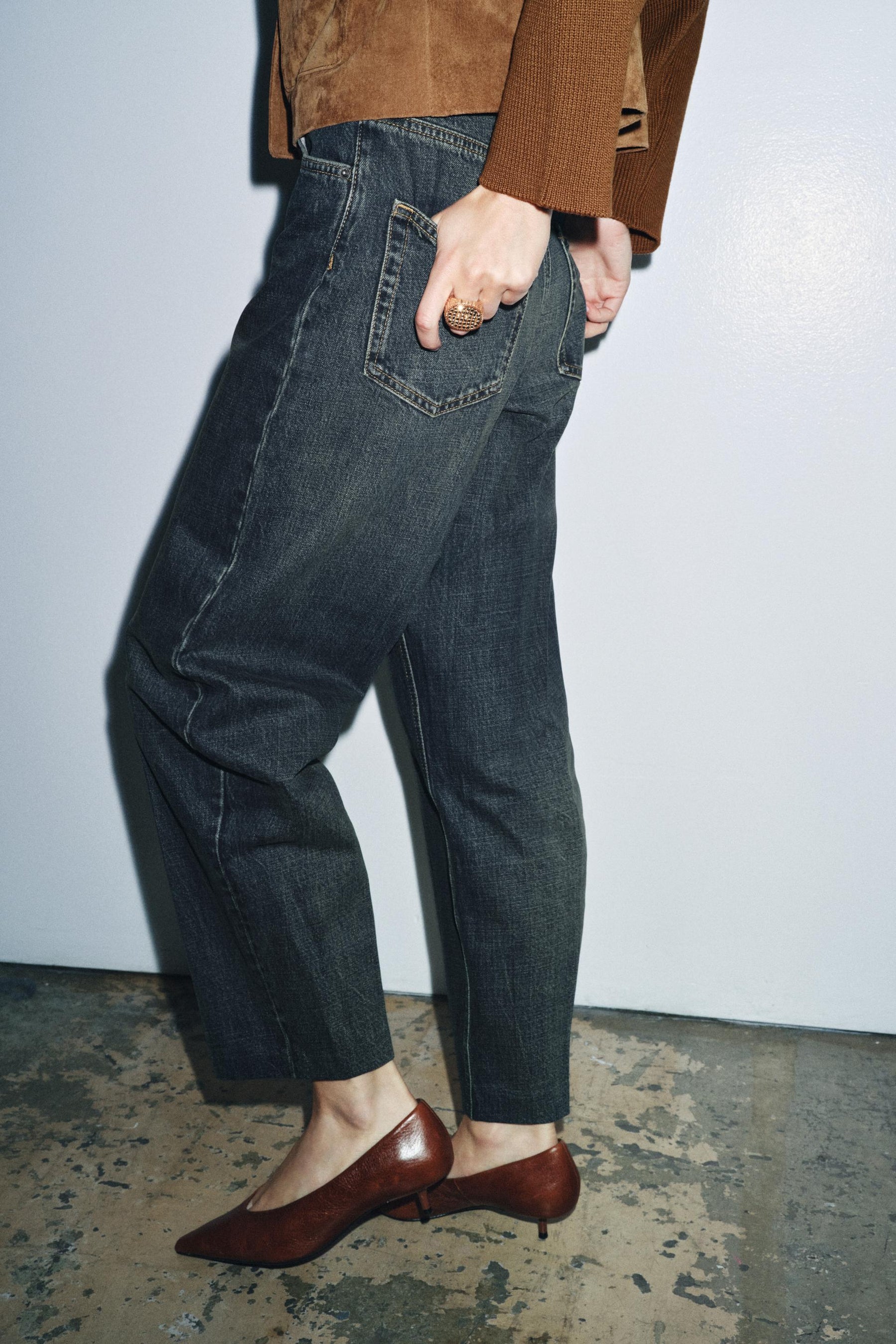 Mid-Waist Jeans