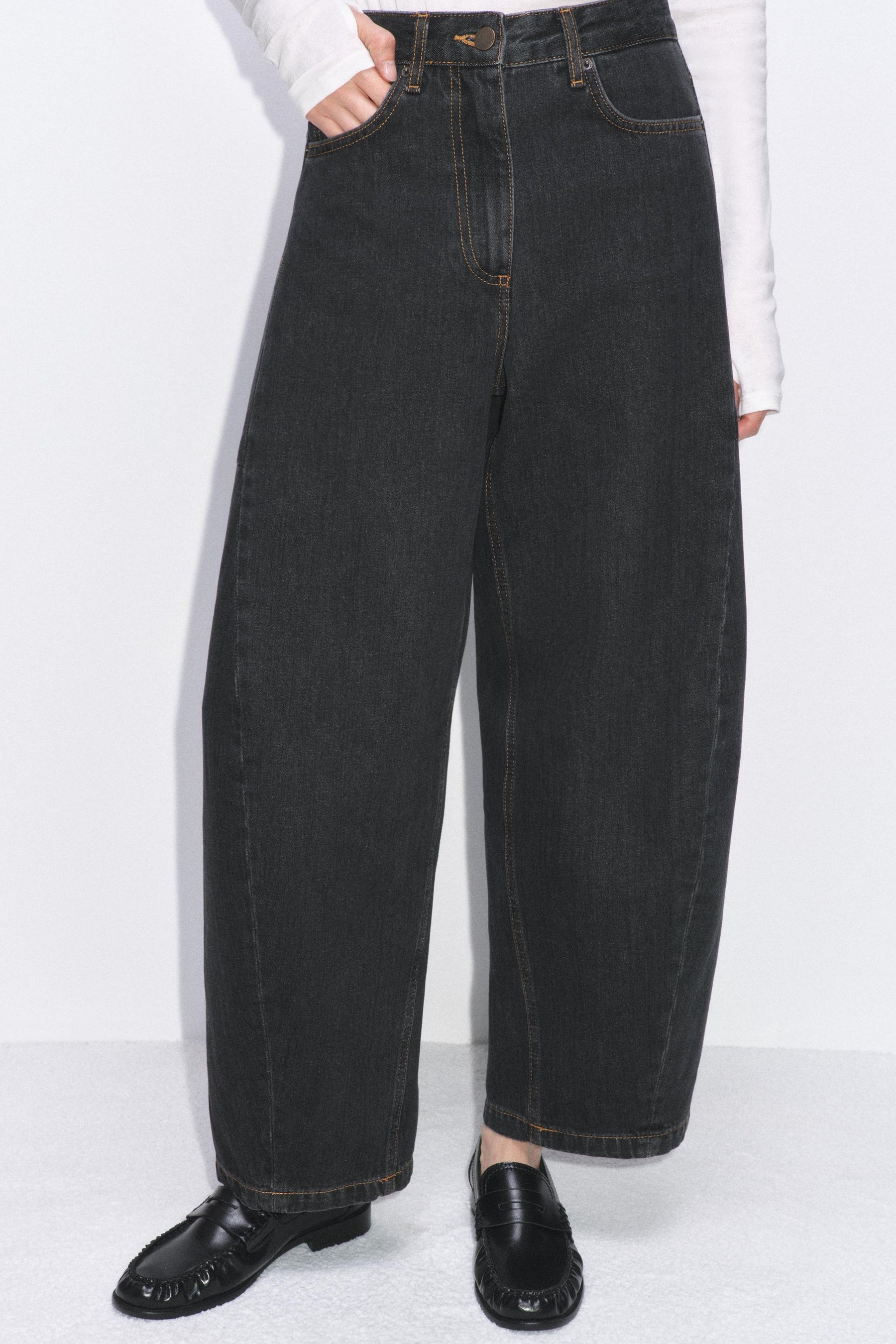 Ankle Balloon Mid-Waist Jeans