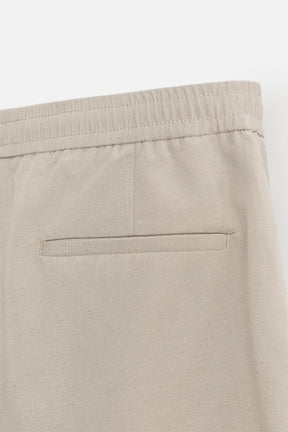 TEXTURED REGULAR FIT BERMUDA SHORTS - Image 9