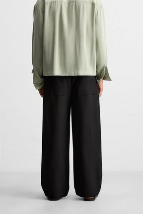 REGULAR FIT JOGGER WAIST TROUSERS - Image 3