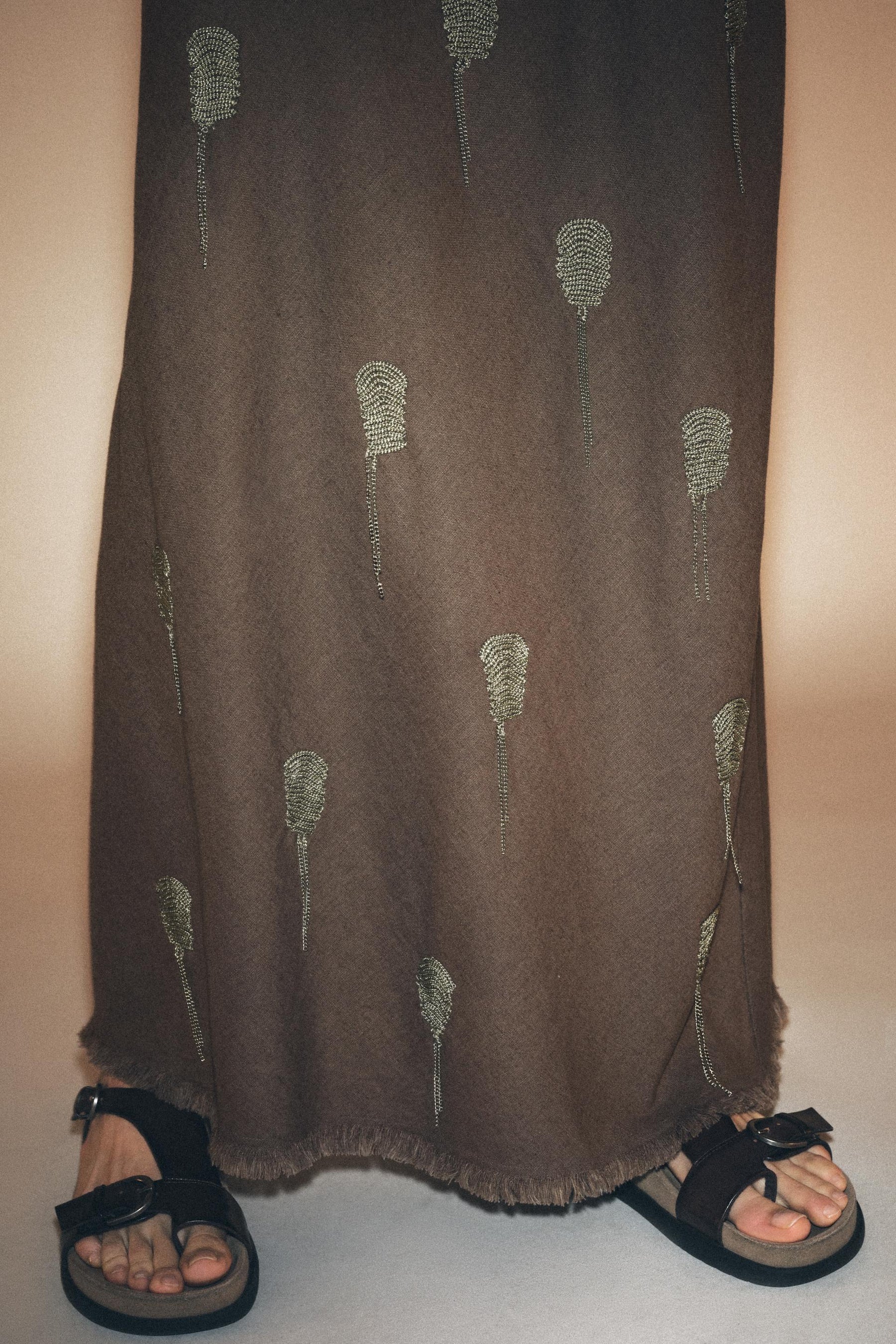 Embroidered Linen Blend Skirt