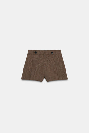 Pleated button shorts