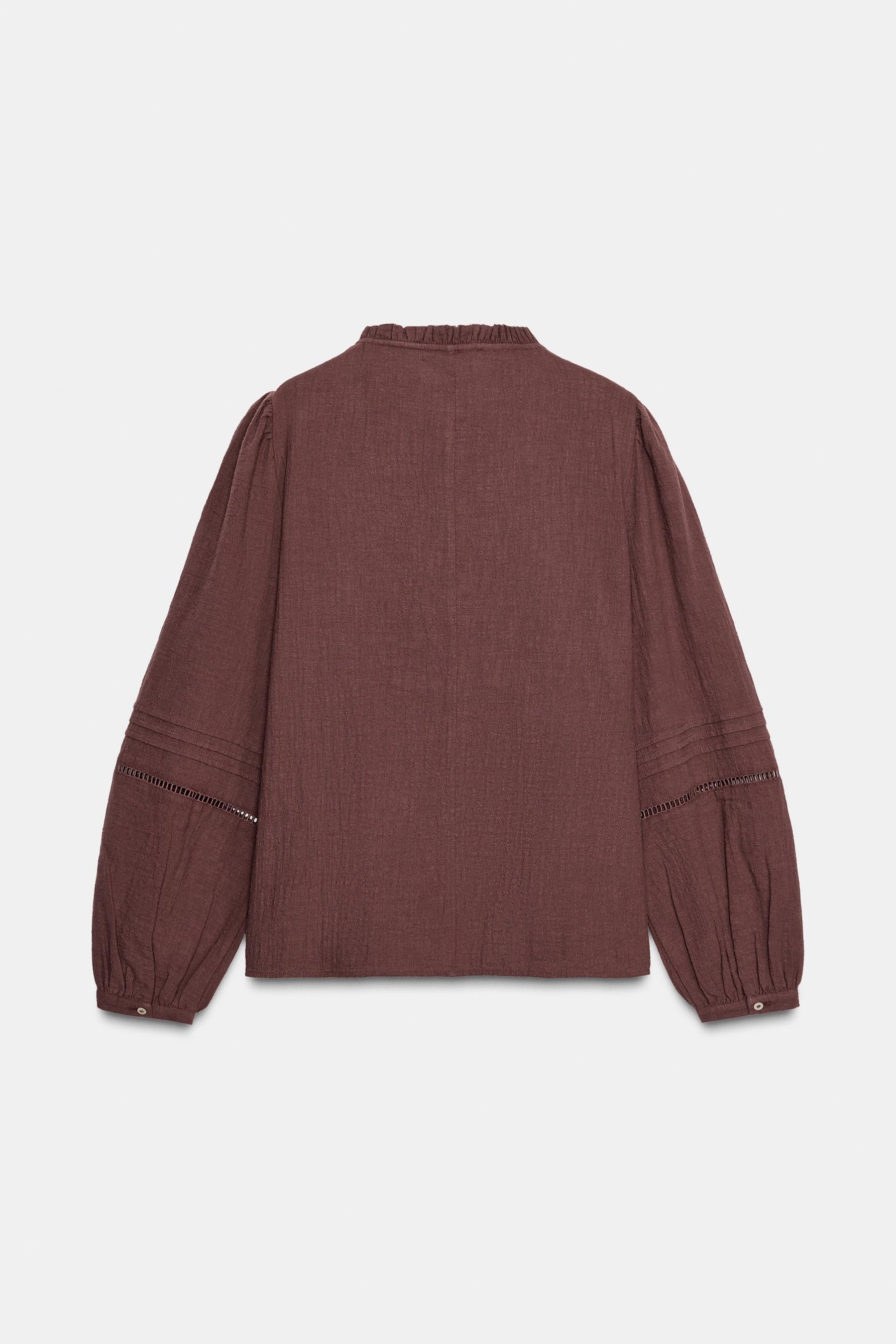 EMBROIDERED BLOUSE
