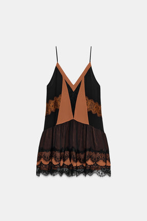 LACE TRIM SHORT DRESS - Image 7