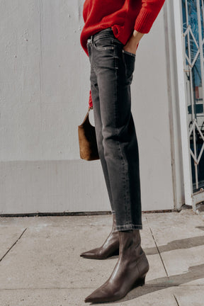 Mom-Jeans mit hohem Bund