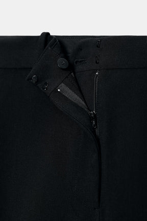 Balloon Trousers with Buttons