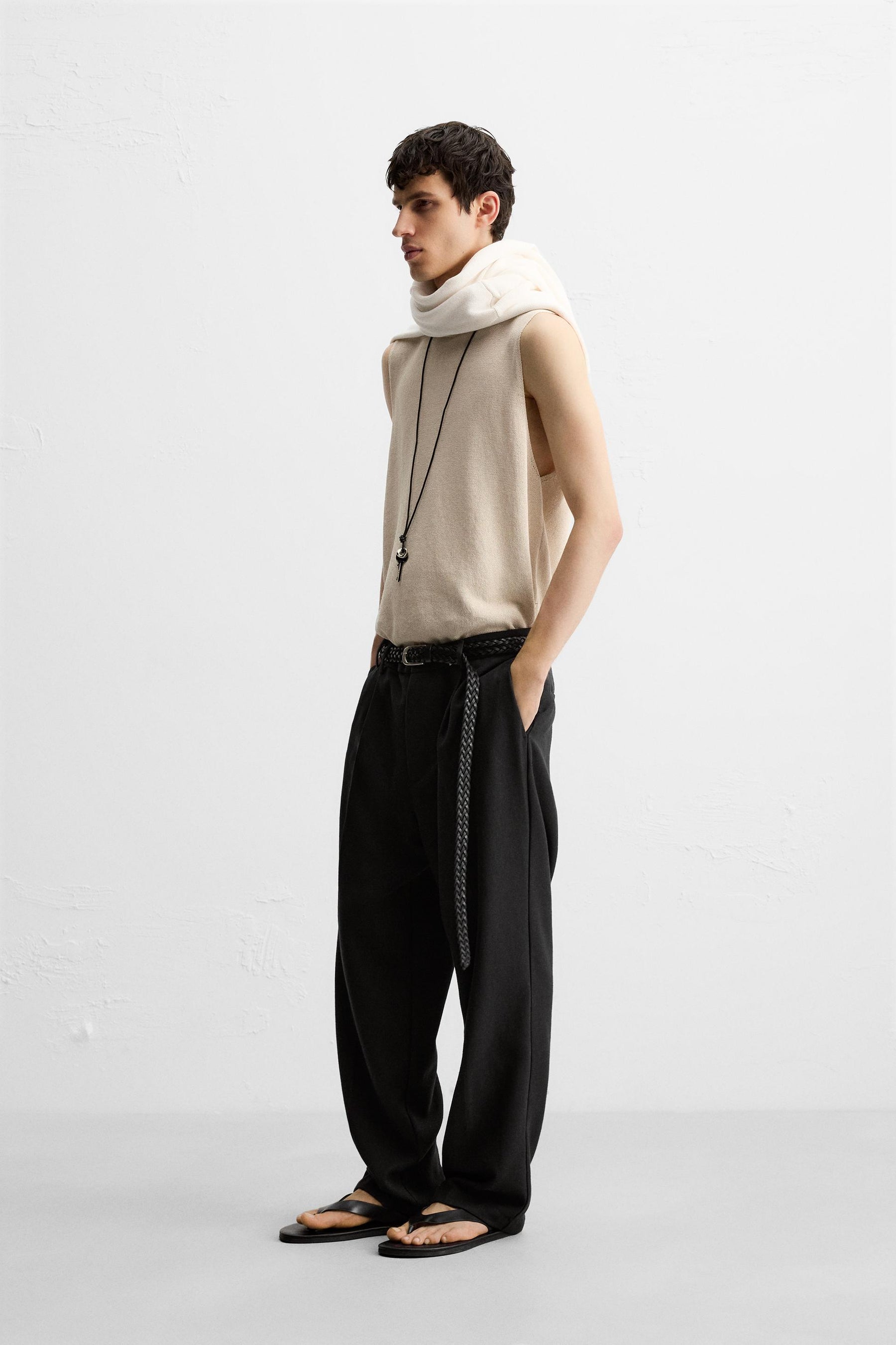 RELAXED FIT PLEATED TROUSERS - Image 4