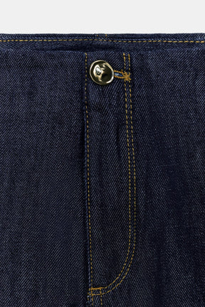 High-waist wide-leg jeans