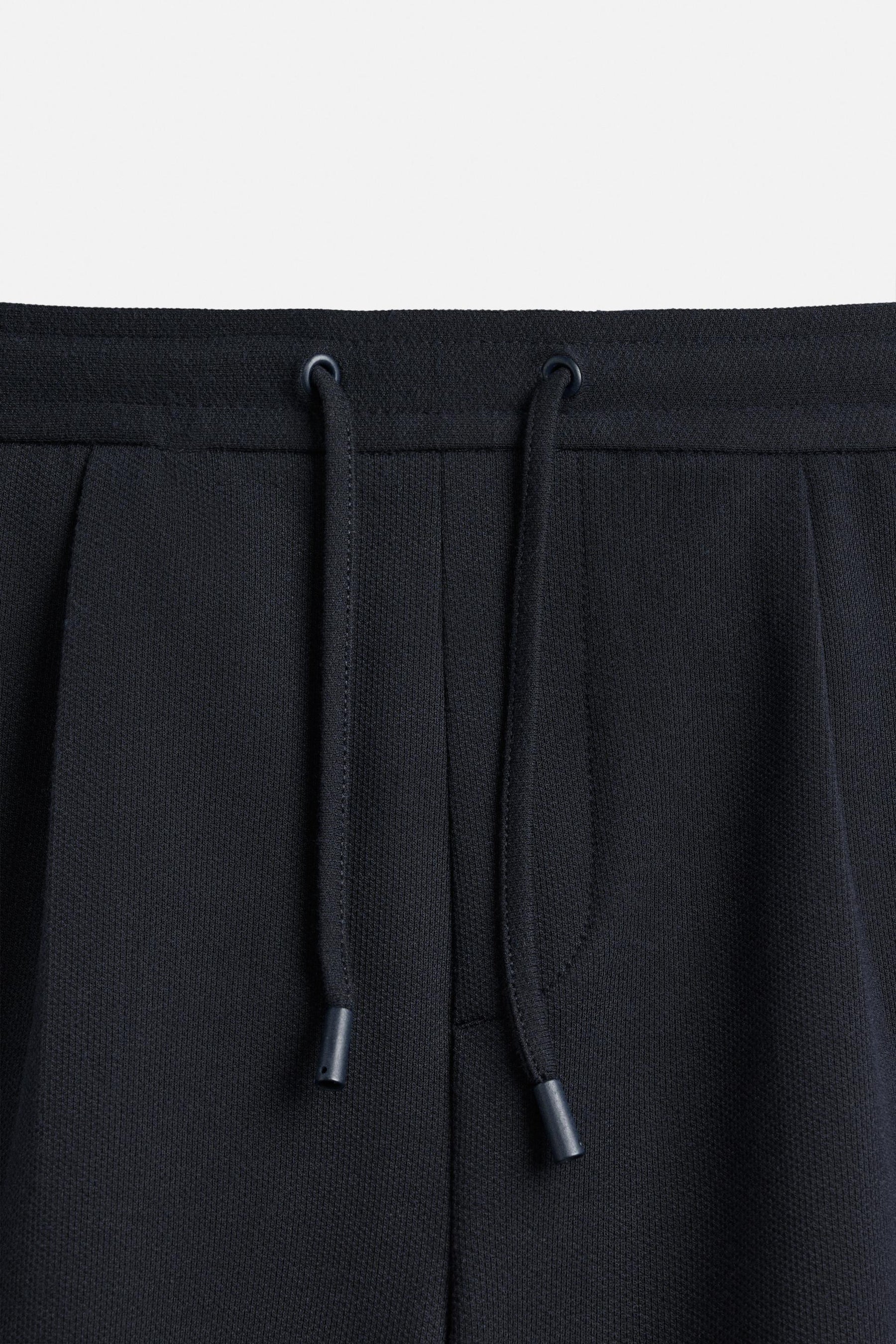 COMFORT BERMUDA SHORTS - Image 9