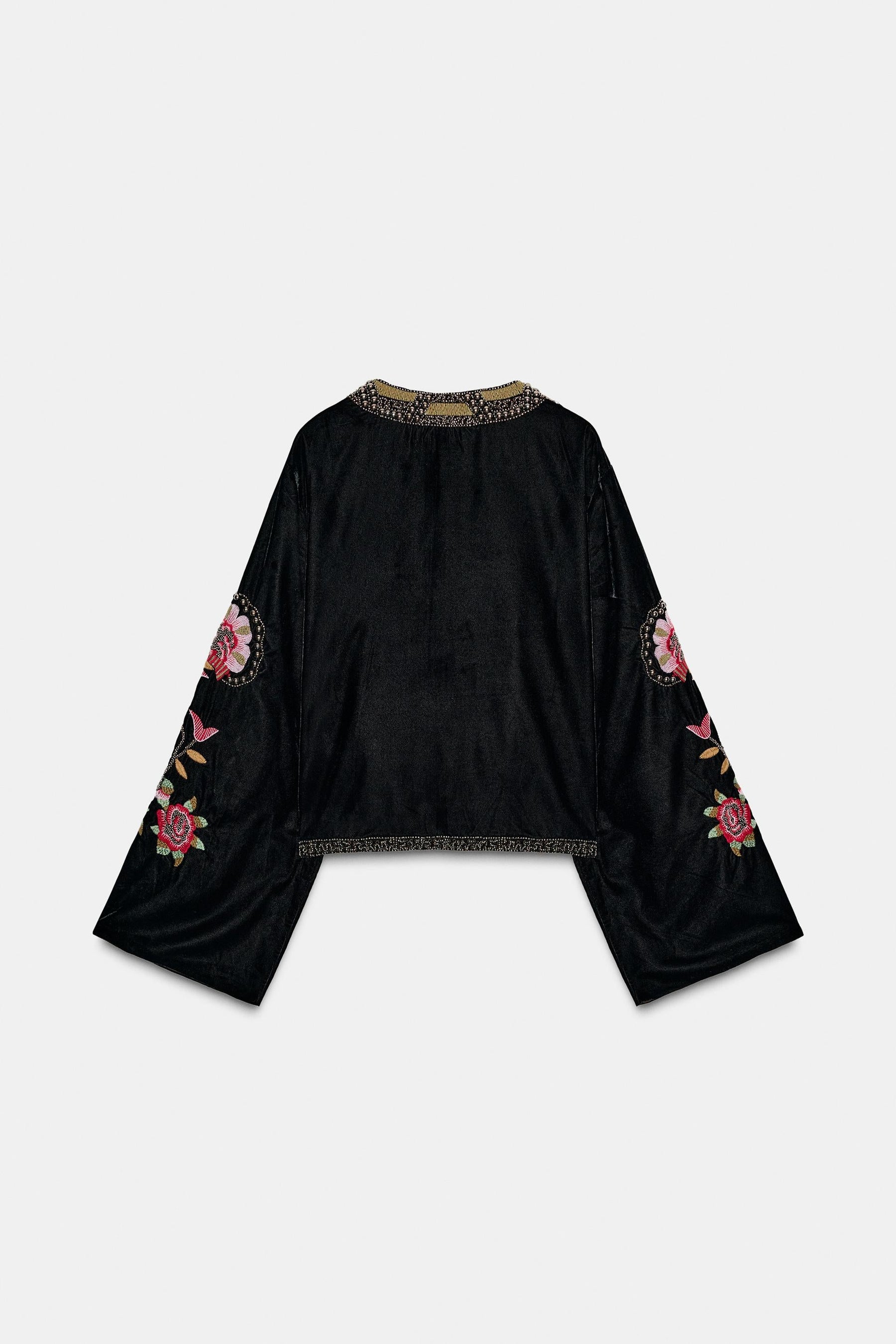 Samtjacke mit Blumenstickerei