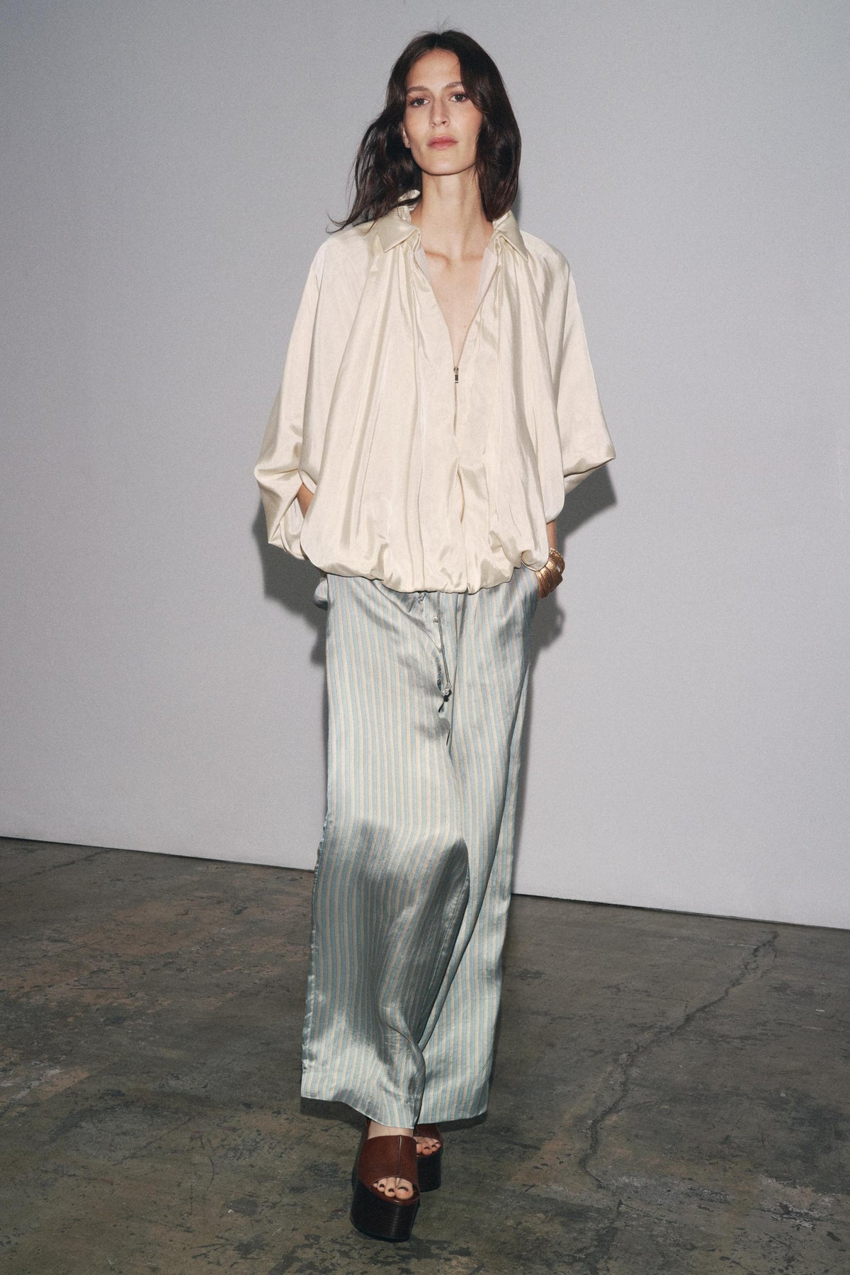 PUFFED BOMBER JACKET - ZW COLLECTION - Image 2