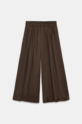 PLEATED WIDE-LEG TROUSERS