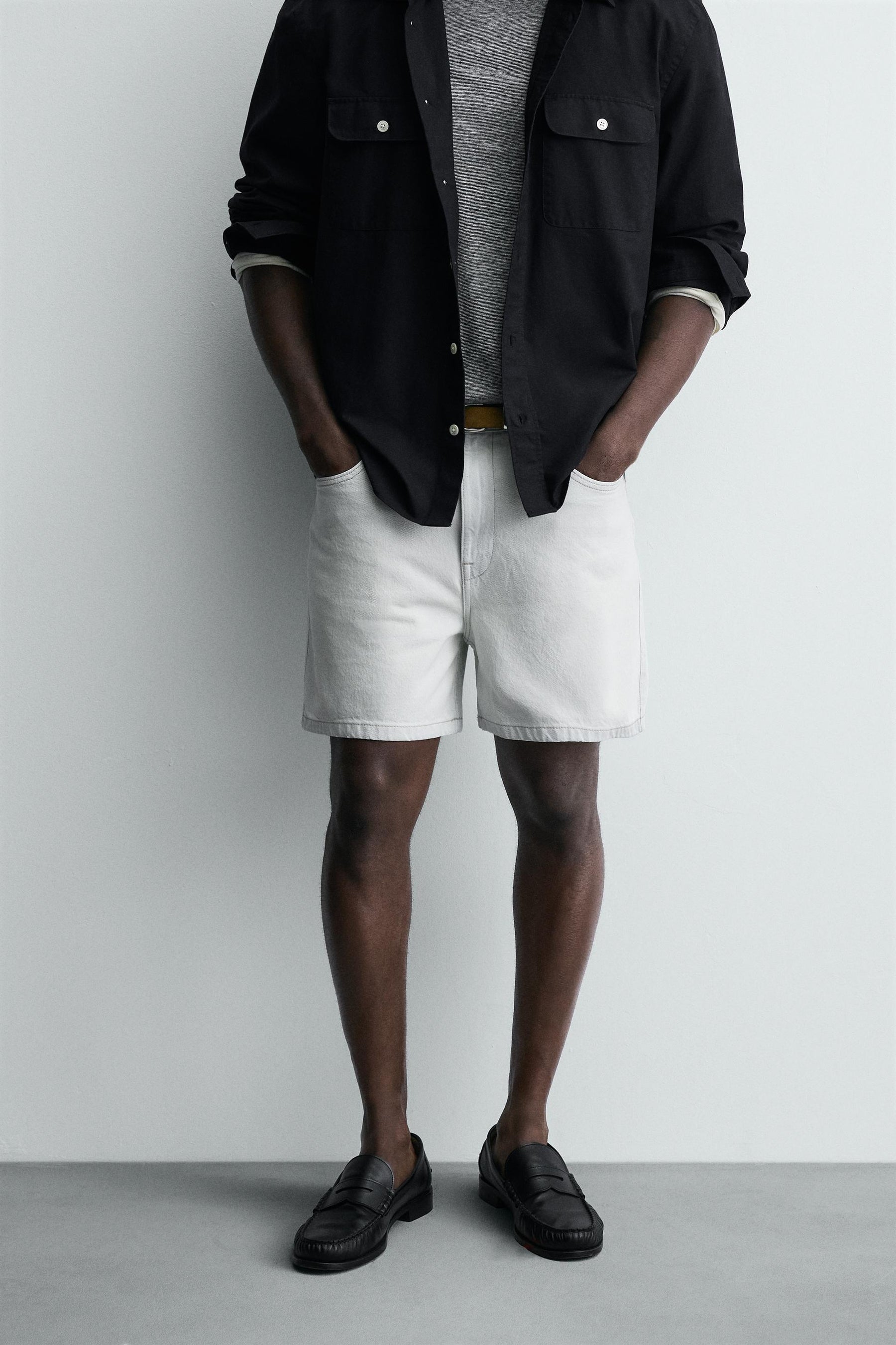 REGULAR FIT DENIM SHORTS - Image 2