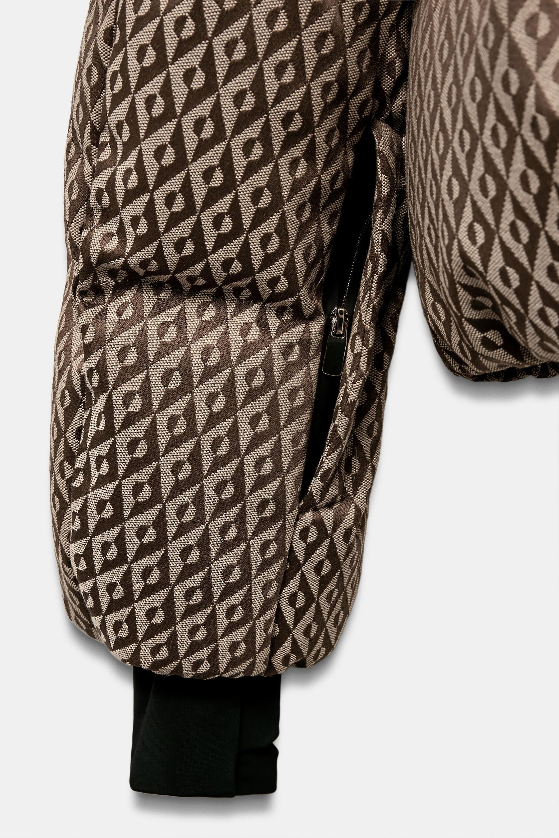 Wasserabweisende Daunenjacke