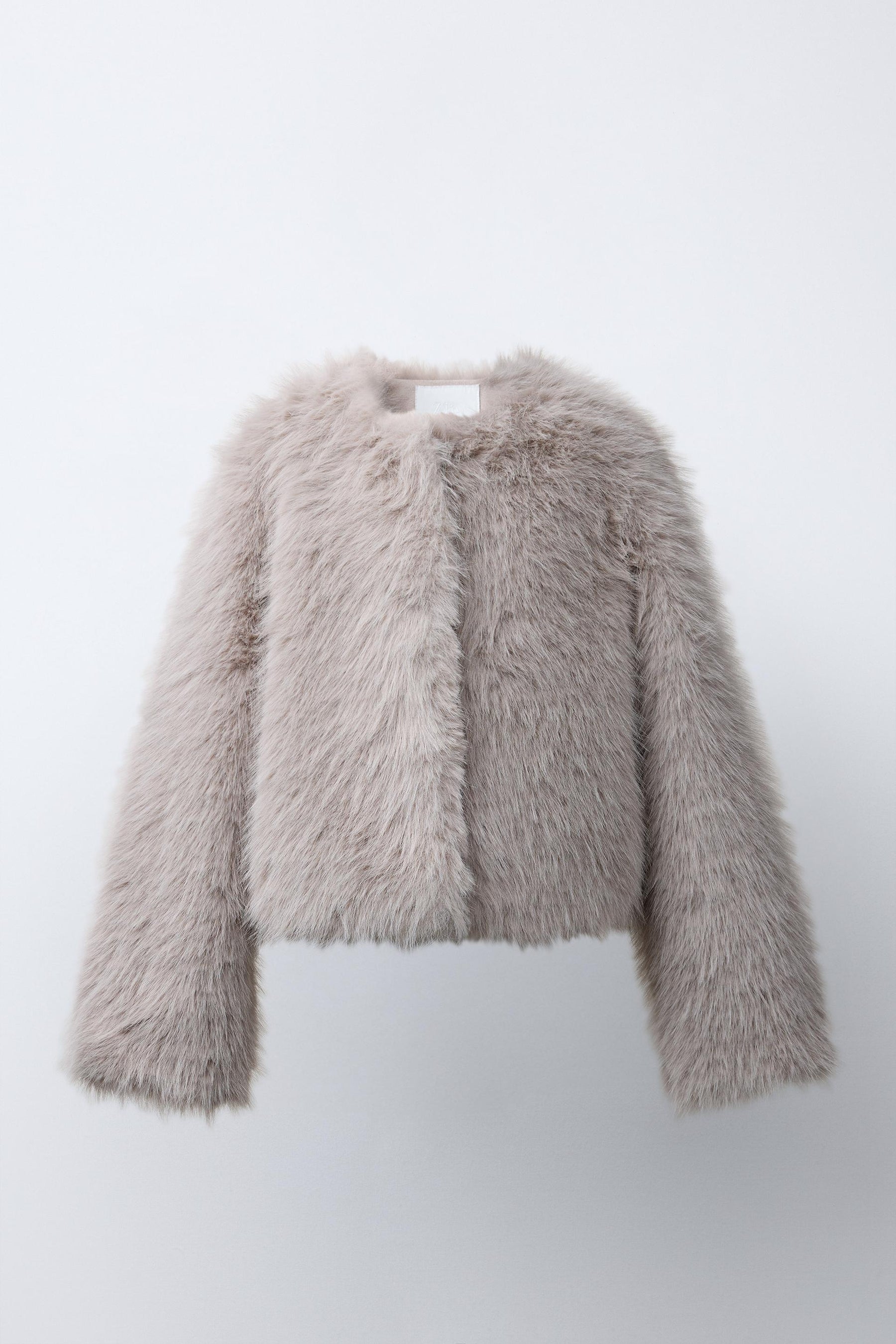 Kurze Jacke aus Kunstpelz