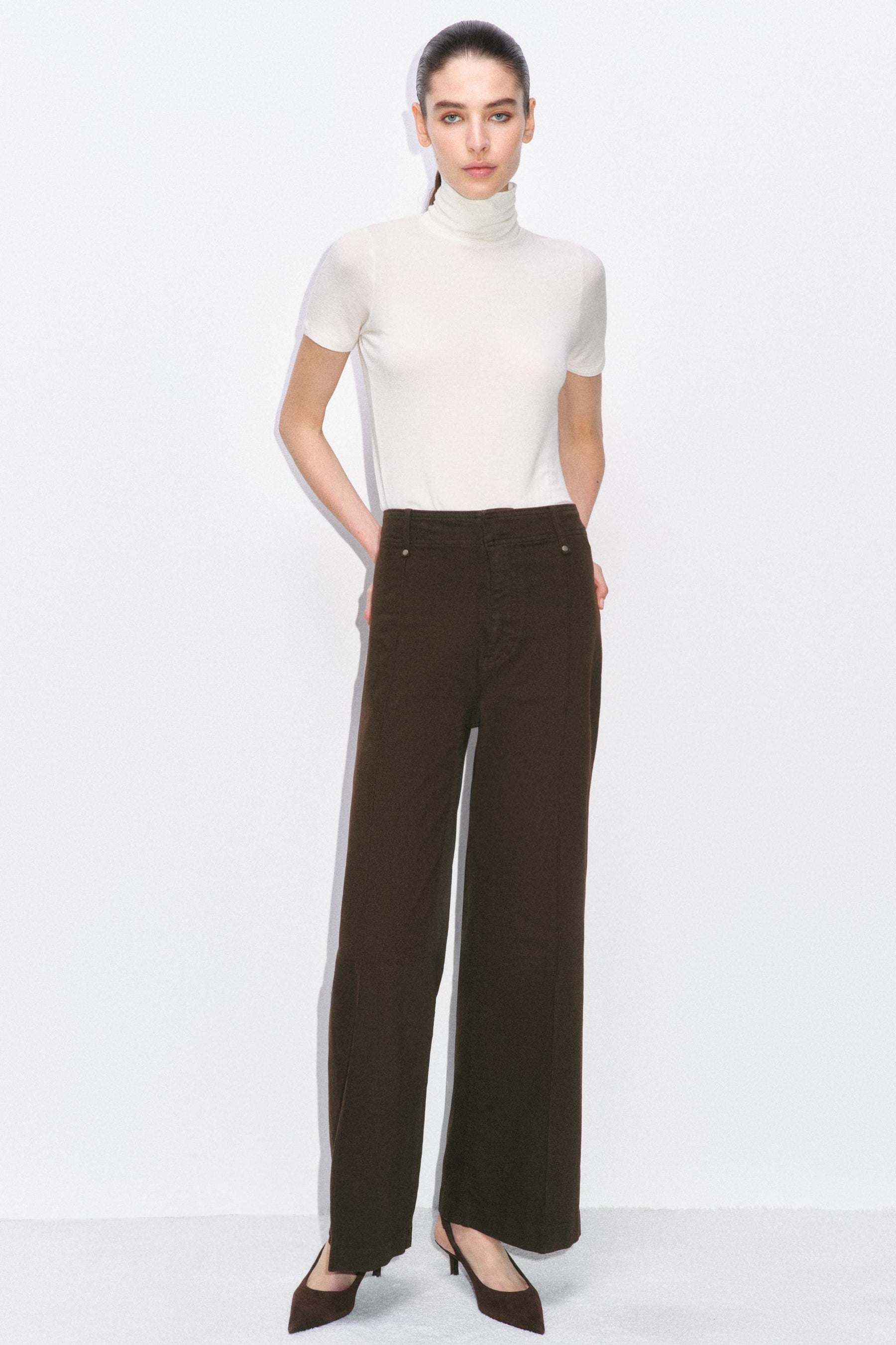 Wide-leg High-waist Jeans