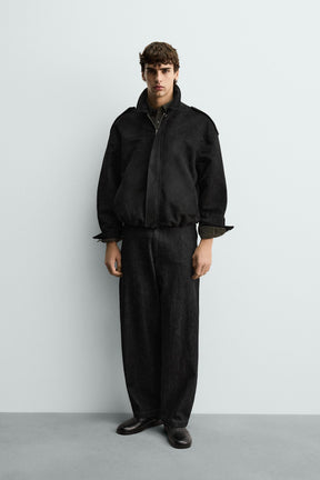 Kurze Jacke aus Wildlederimitat