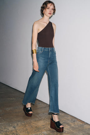 Wide-Leg High-Waist Jeans