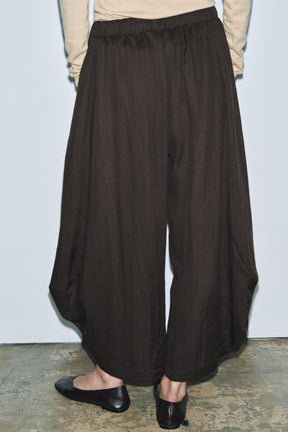 TEXTURED WIDE-LEG TROUSERS