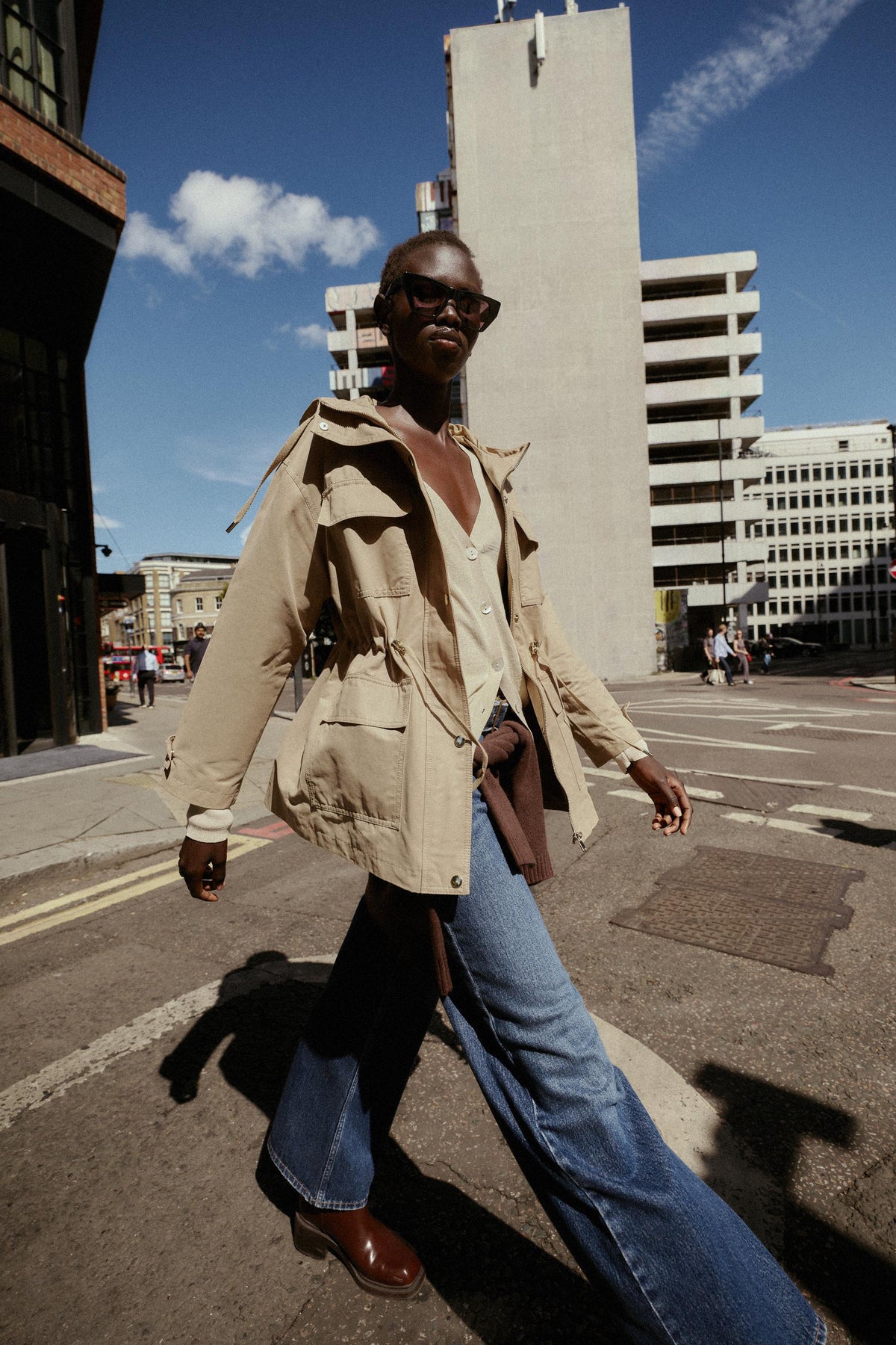 Kapuzenjacke mit vielen Taschen