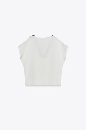 Kontrastierende Bluse aus Satin mit Spitze