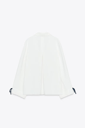 Shirt with contrast trims