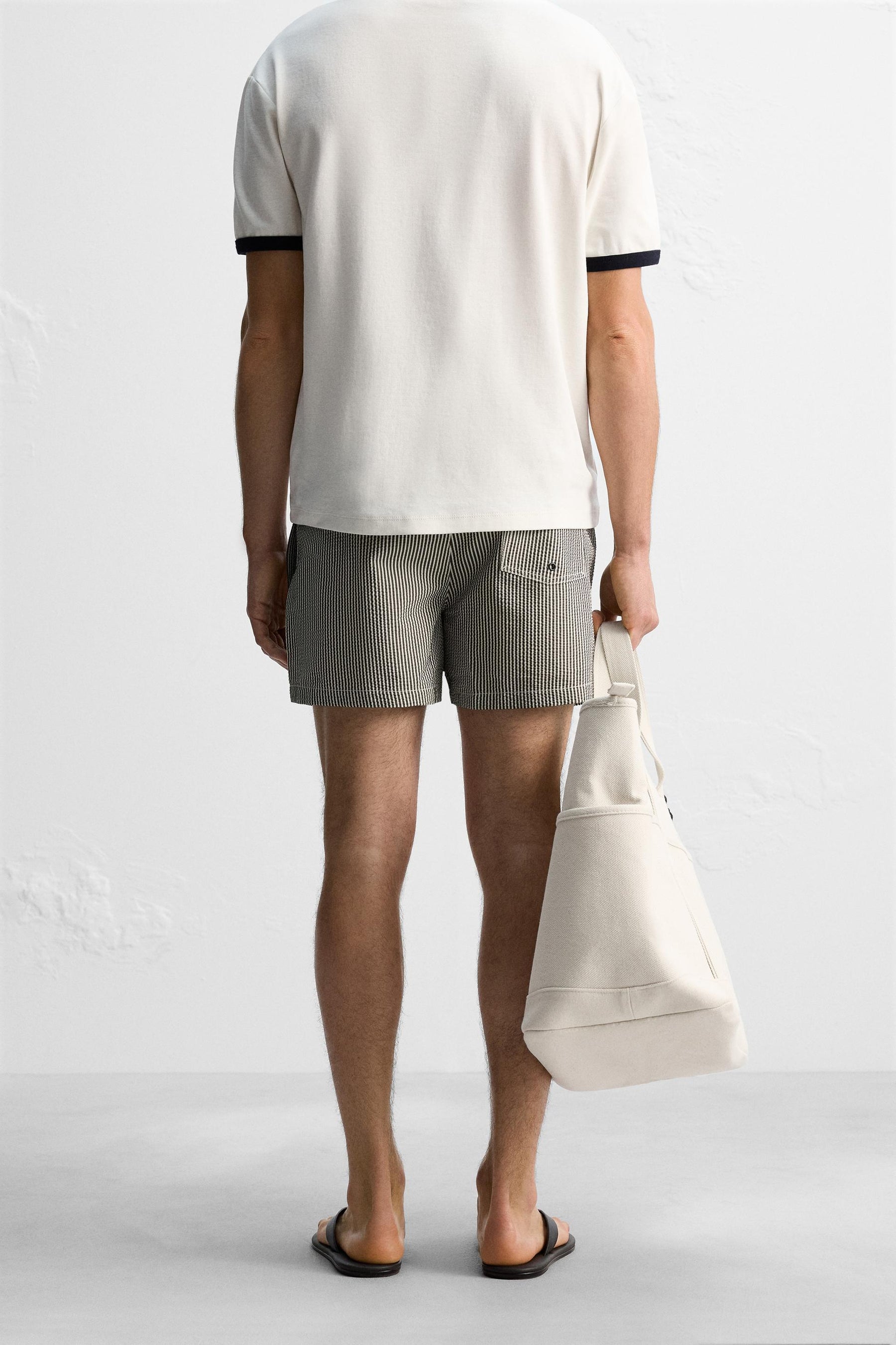 SEERSUCKER MID-LENGTH SWIMMING TRUNKS - Image 3