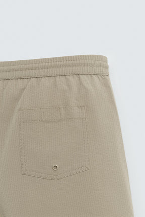 SEERSUCKER MID-LENGTH SWIMMING TRUNKS - Image 4