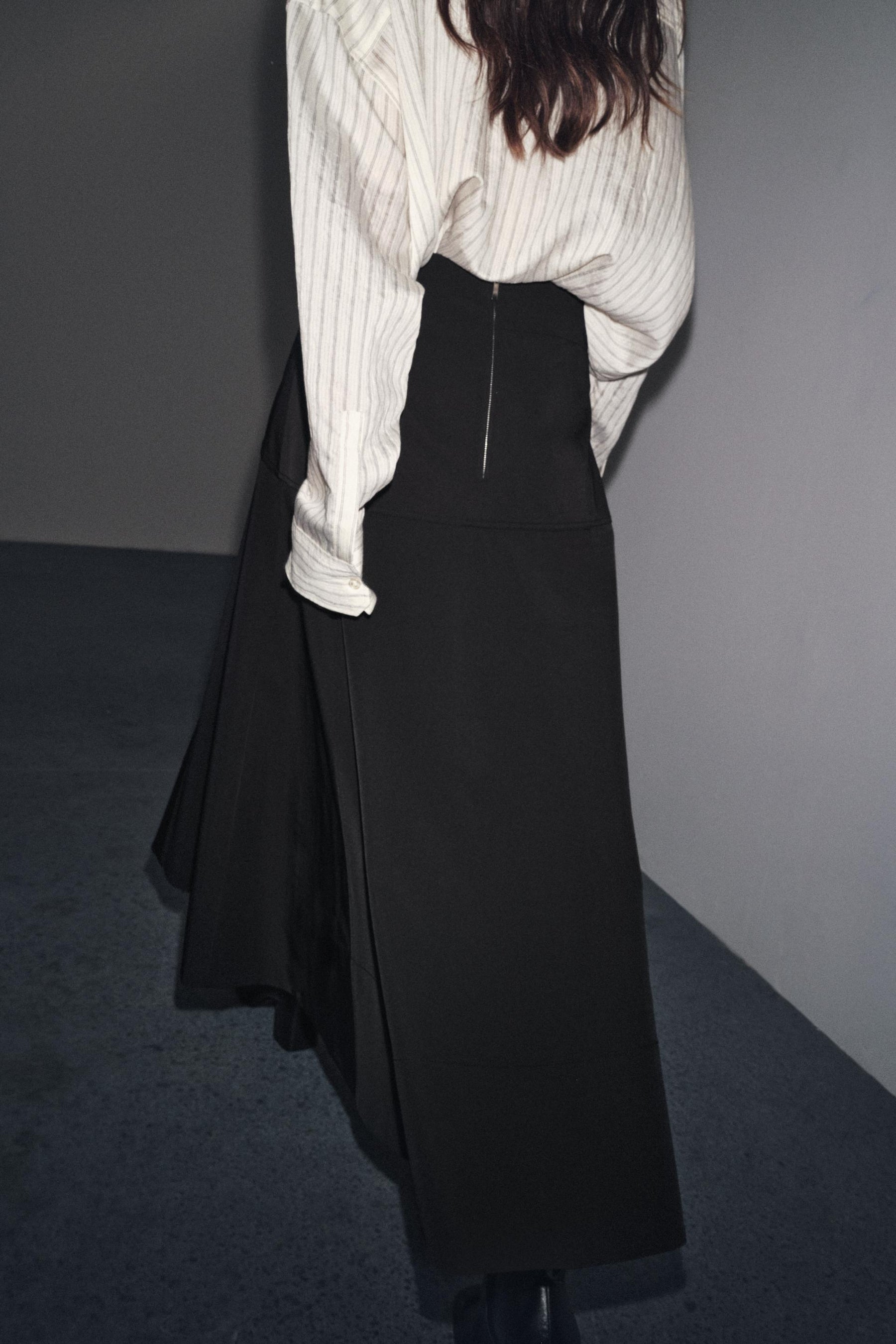FLARED BELT SKIRT