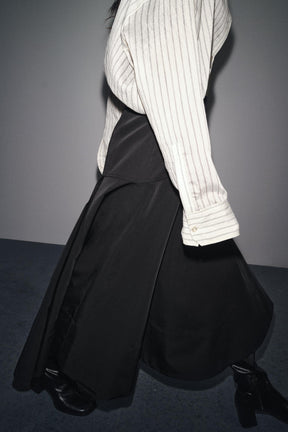FLARED BELT SKIRT