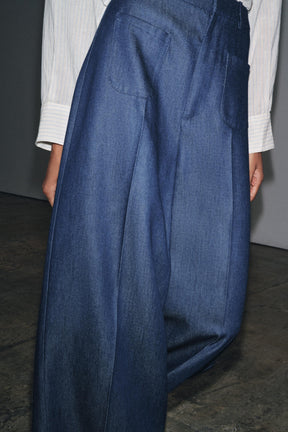 High-Waist Trousers