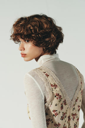 FLORAL LACE TOP